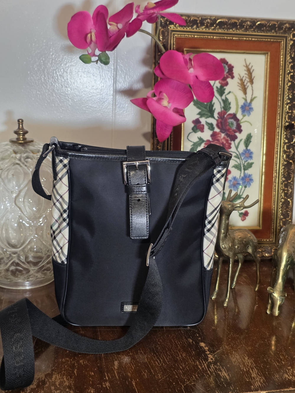 Vintage Burberry Black Label Nylon Crossbody Shoulder Bag Nova Check Y2K